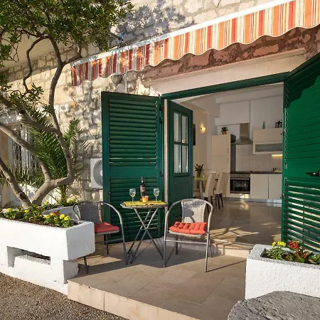 Apartment Lejla Povlja (Brac)