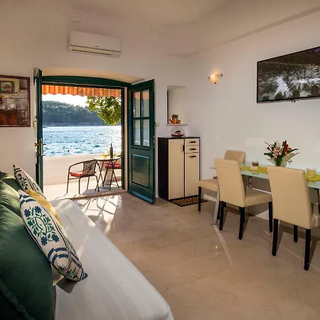 Lejla Apartment Povlja (Brac)